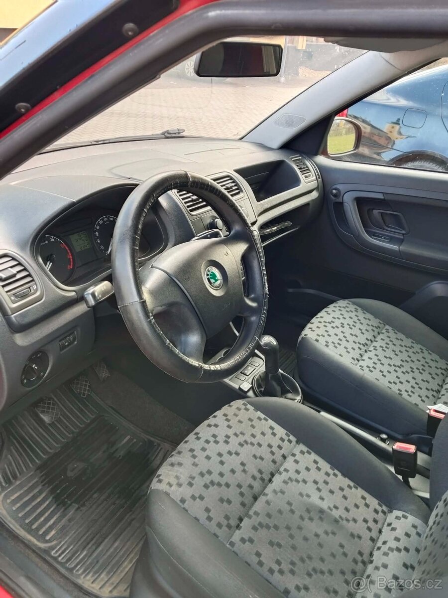 Škoda Roomster Praktik - 4