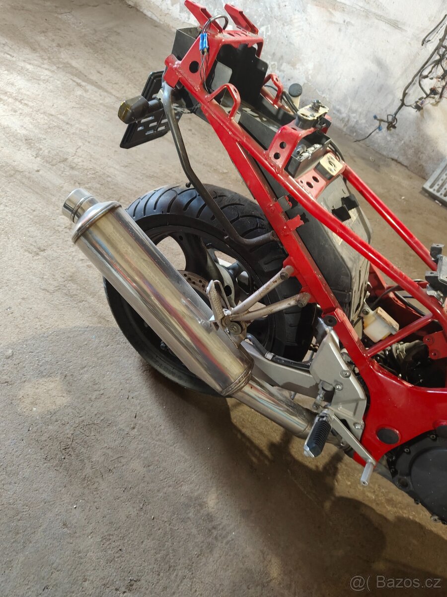 Suzuki rf600,900 všechny díly - 4
