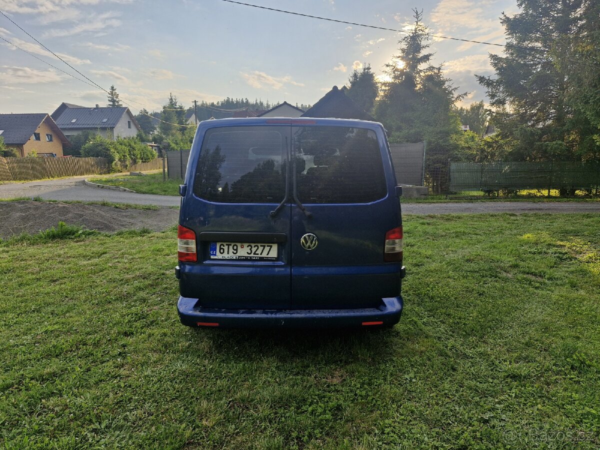 Volkswagen Caravelle - 4