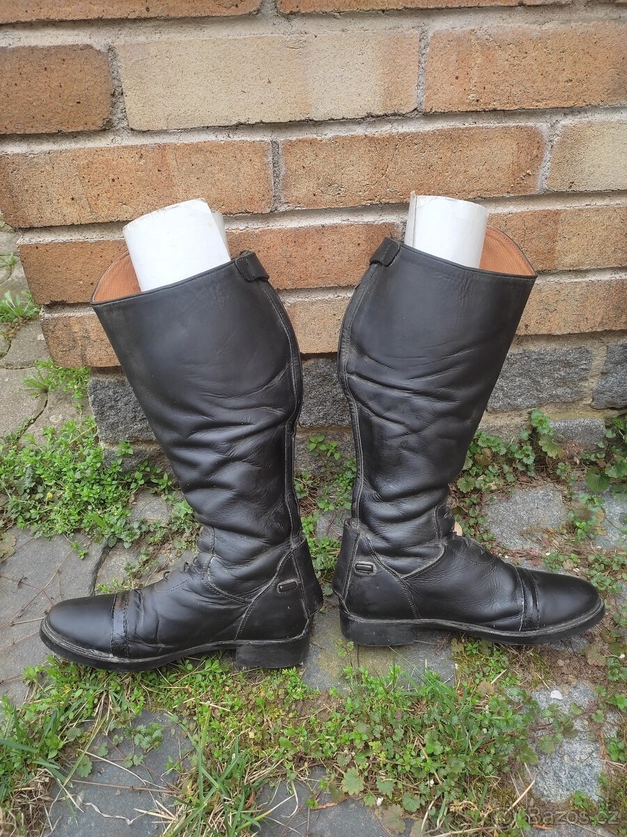 Vysoké jezdecké boty z italské kůže na širší lýtko - 4
