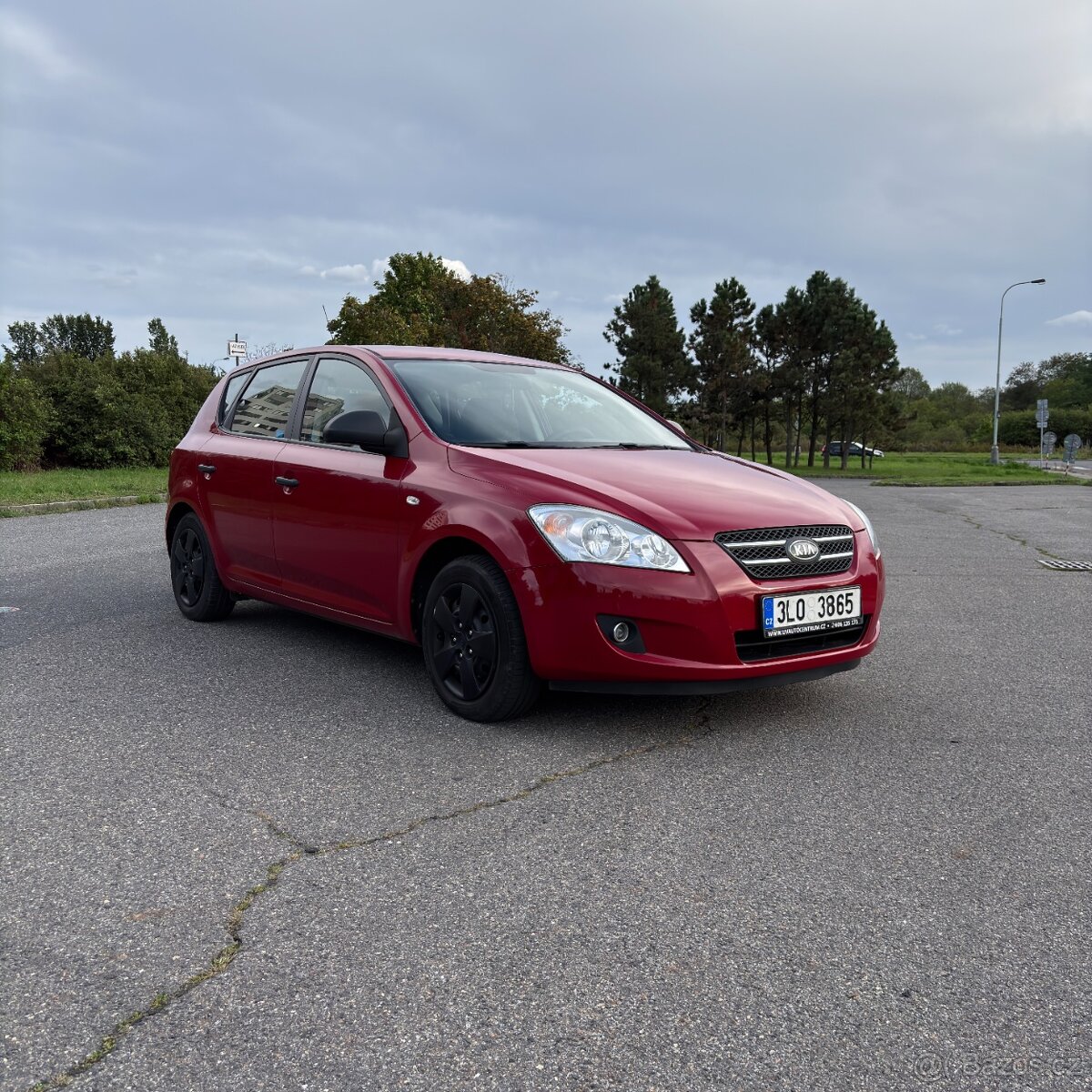 Kia Ceed 1.4 benzín, r. 2008 – 226 000 km - 4