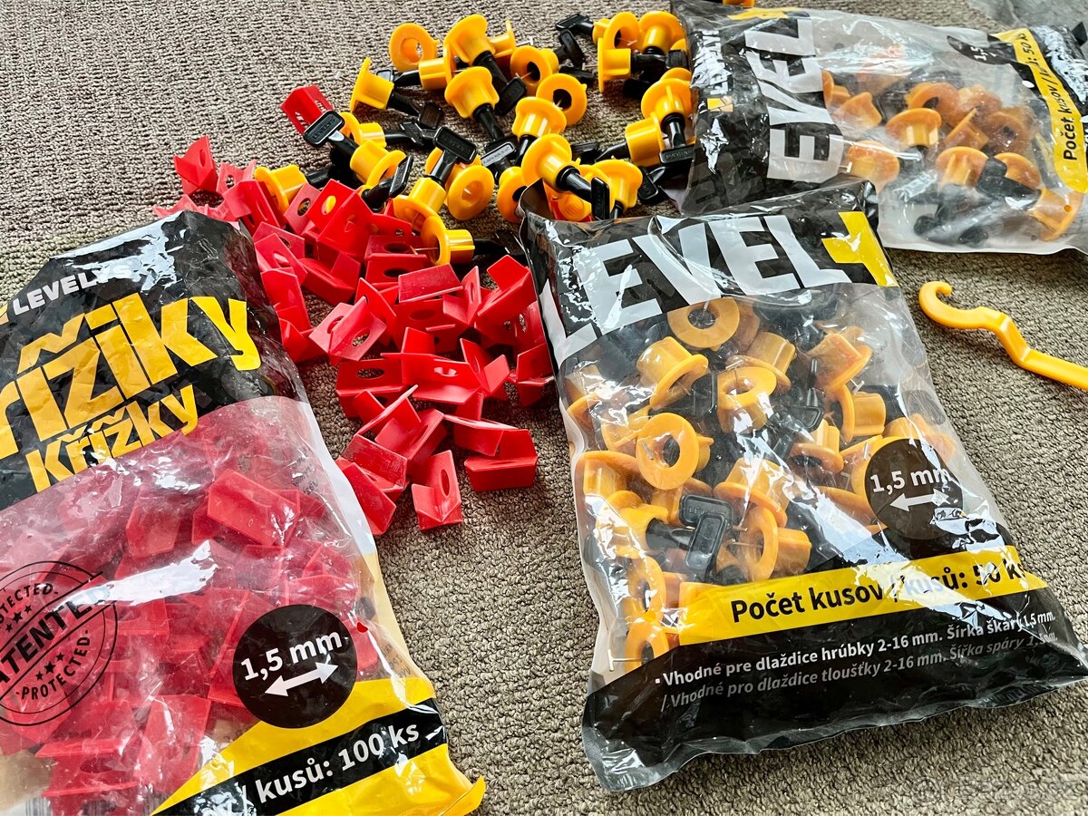 nivelační křížky sada 90 ks Level + - 4