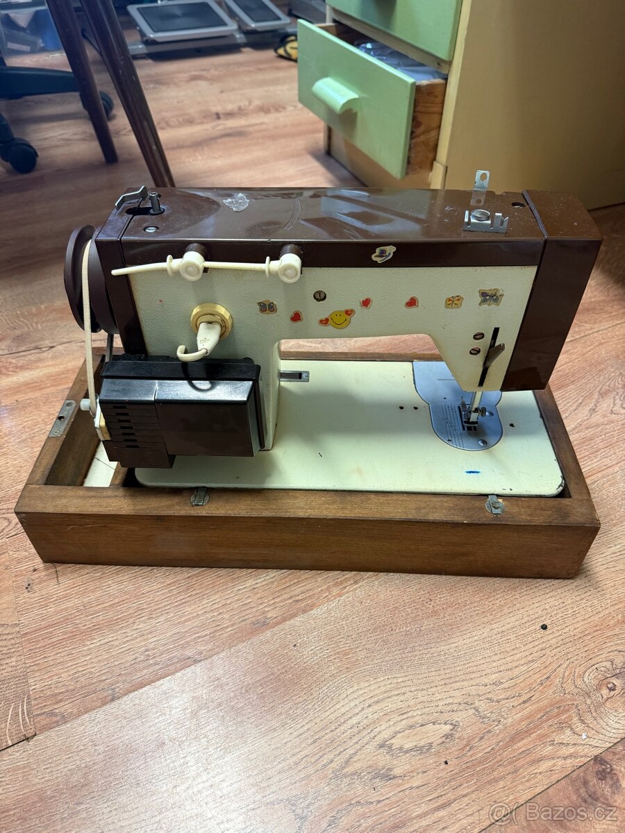 Šicí stroj VERITA - 4