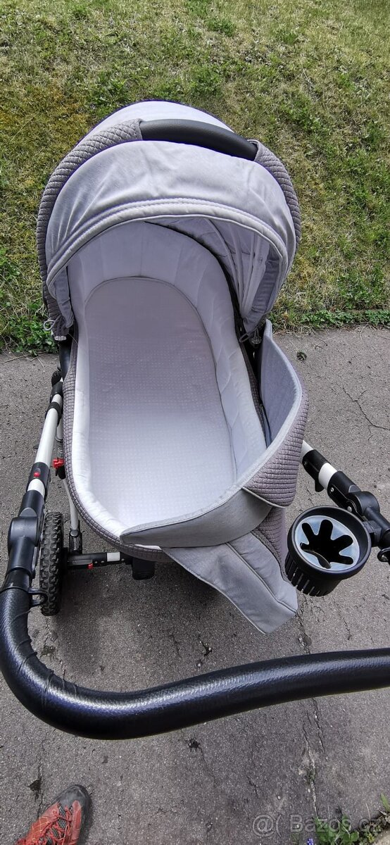 Kočárek Adamex Barletta - 4