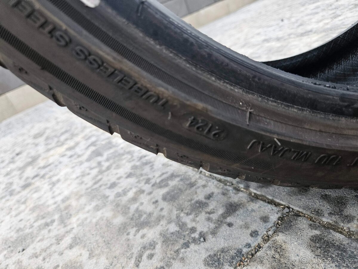 goodride 235/35/19 zimni - 4