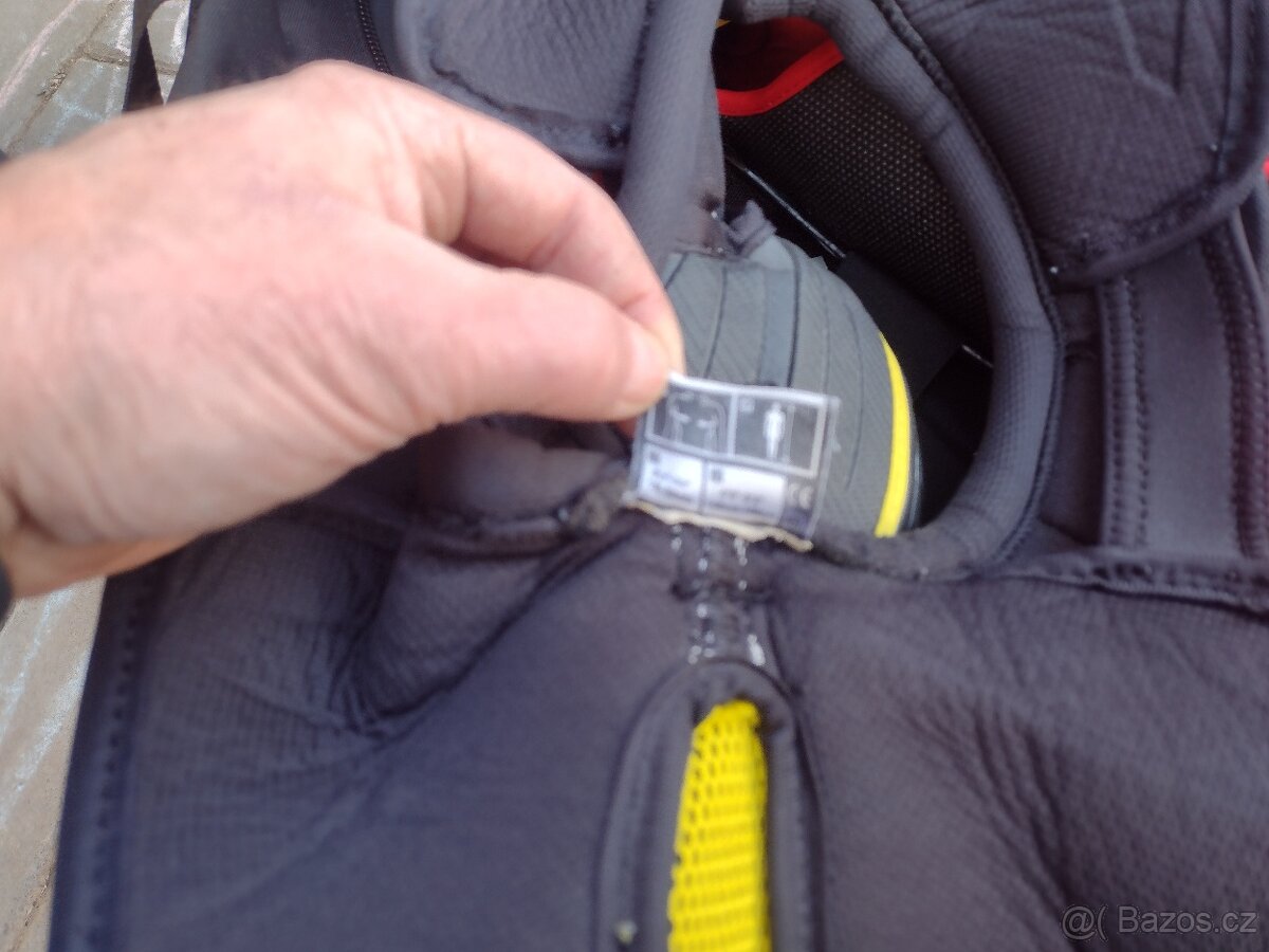 hokejová výstroj s hokejovou taškou - 4