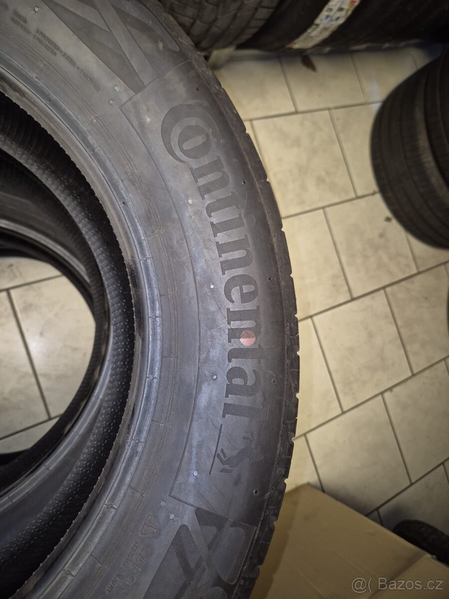 Prodám pneu 205/60/16 - 4