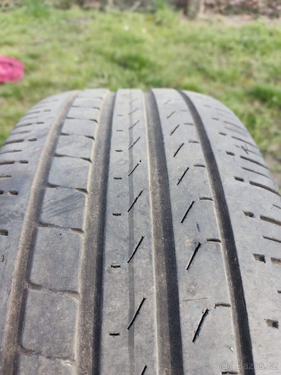 Pirelli 235/50/R19 - 4