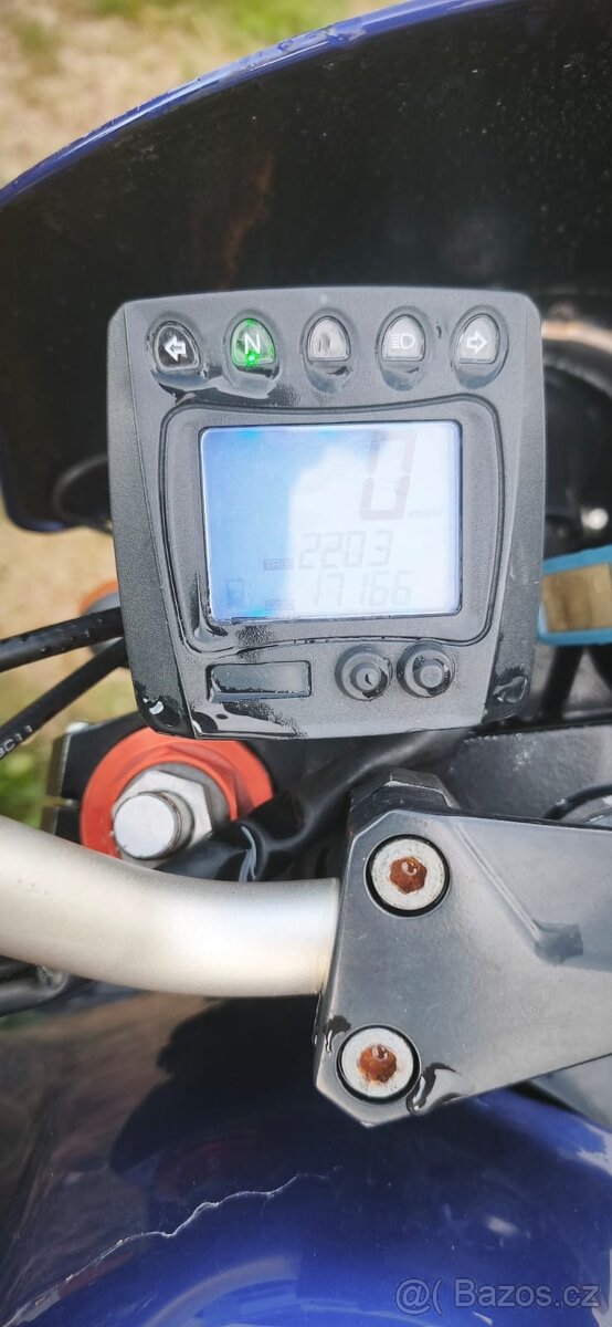 Kawasaki z 1000 - 4