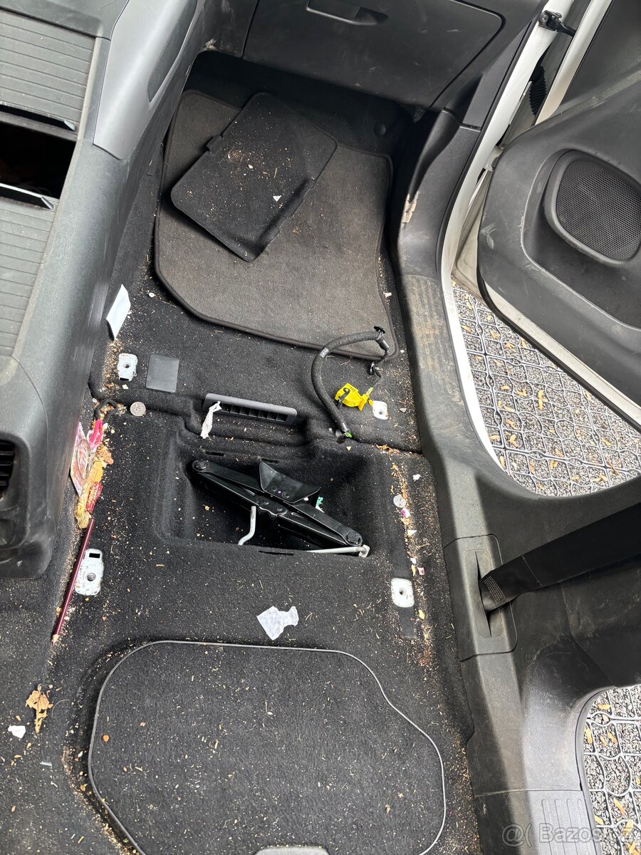 Čištění INTERIÉRU a EXTERIÉRU přímo u Vás doma - 4