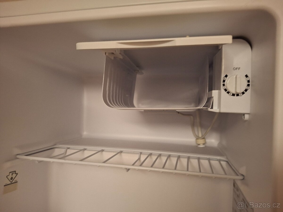 Malá lednice - lednička mini barová chladnička - 4