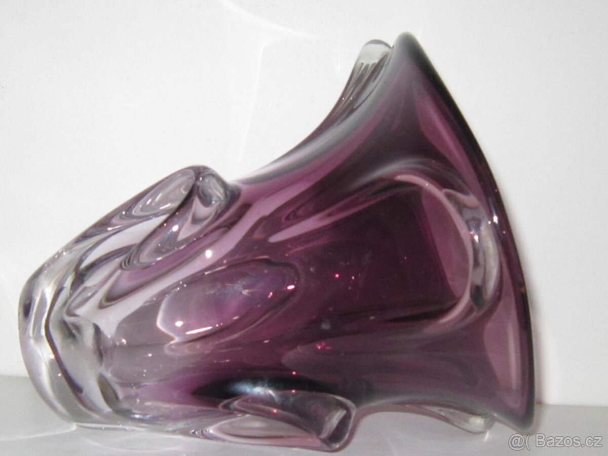 STAROŽITNÁ VÁZA , autor L.PALEČEK - 4