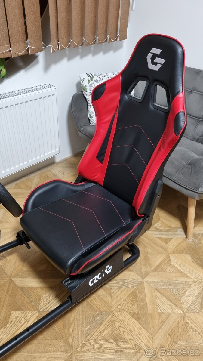 Herní racing set - Logitech volant, pedály a řadicí páka - 4