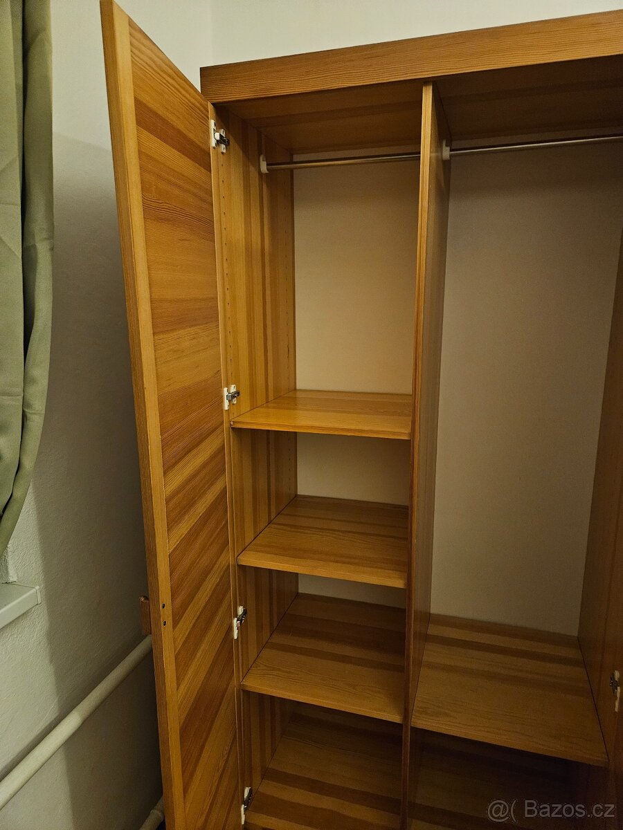 Skříň šatní dřevěné Ikea - 4