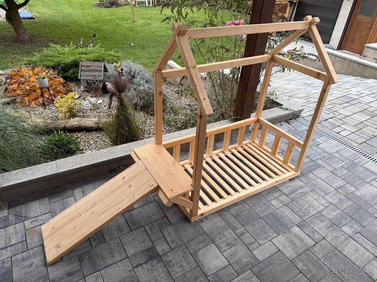 Dětská postýlka z masivu s klouzačkou - 4