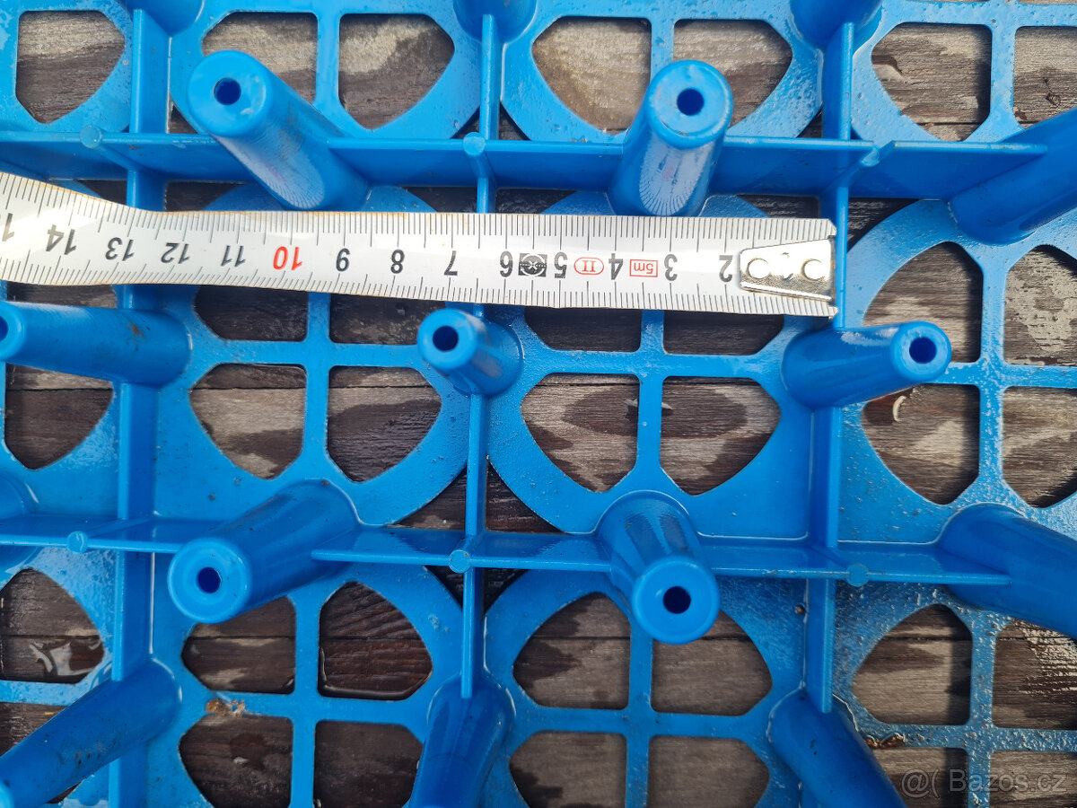 Sadbovací plato pro květináče nebo jiné drobné kelímky. - 4