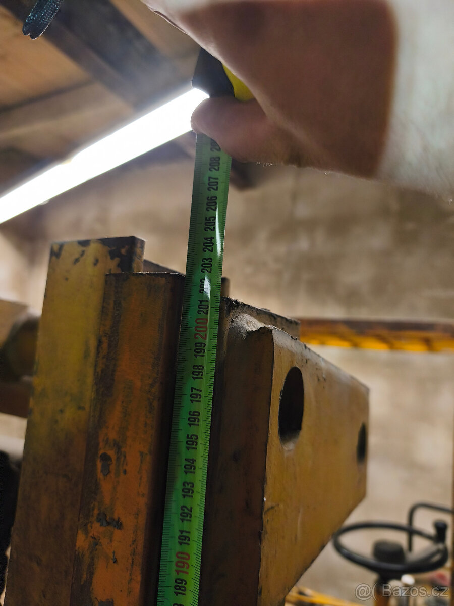 Věž z VZV, zdviž 4,5m, nosnost 1500kg - 4