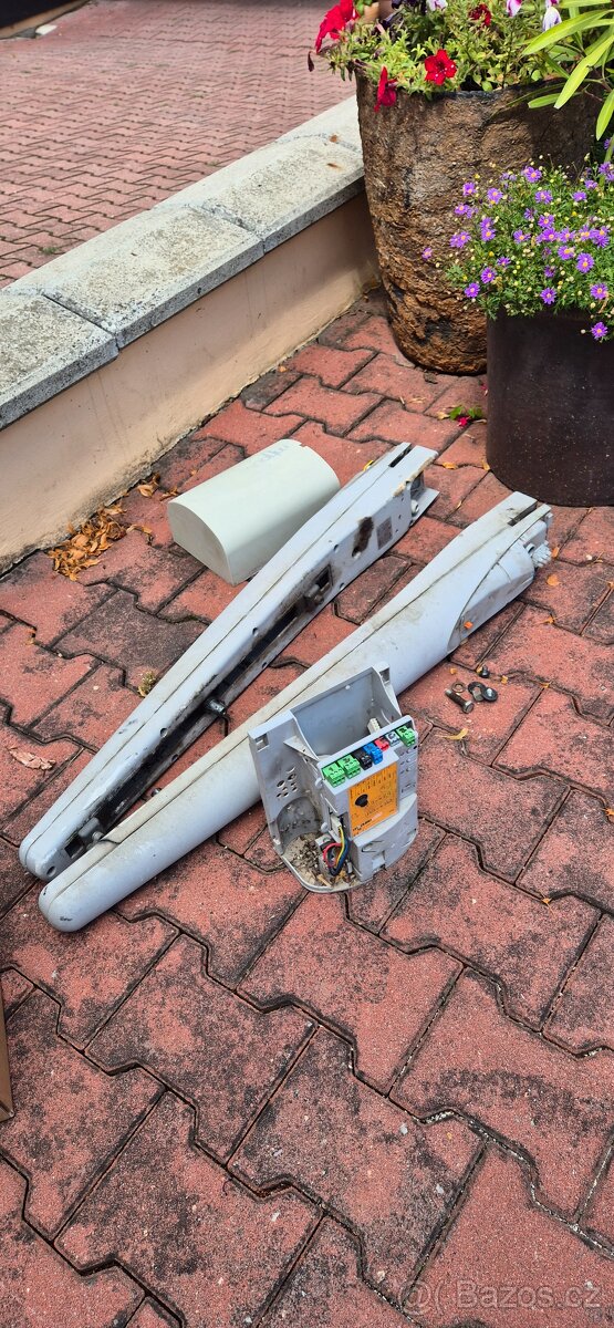 Pohon dvoukřídlé brány Nice + řídící jednotka plně funkční - 4