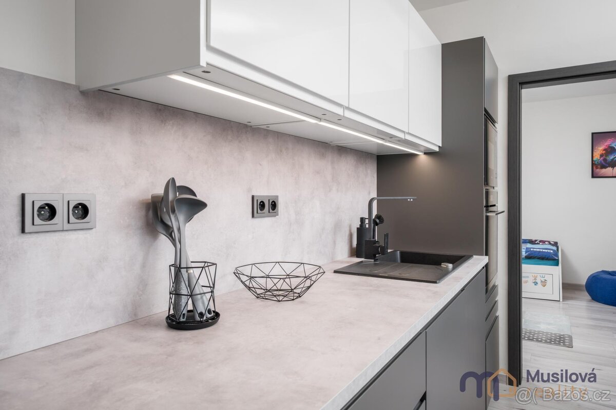 Prodej bytu 3+1 80 m2 - 4