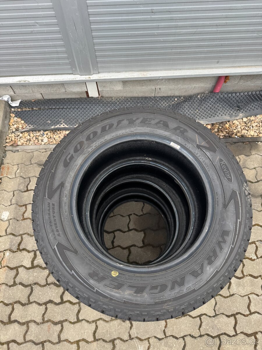 GoodYerar Wrangler 265_60 R18