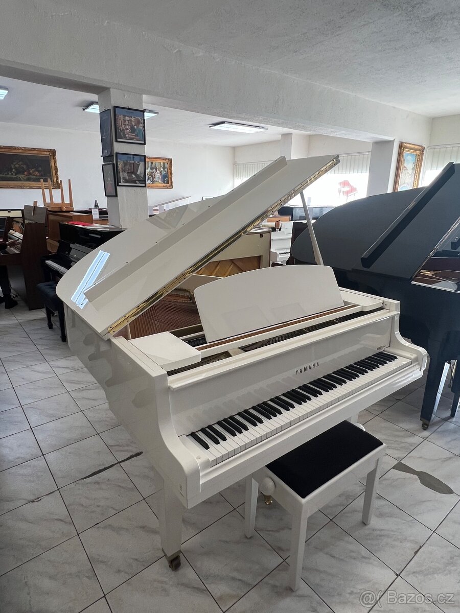 Japonský klavír Yamaha se zárukou 5 let. Doprava zdarma - 4