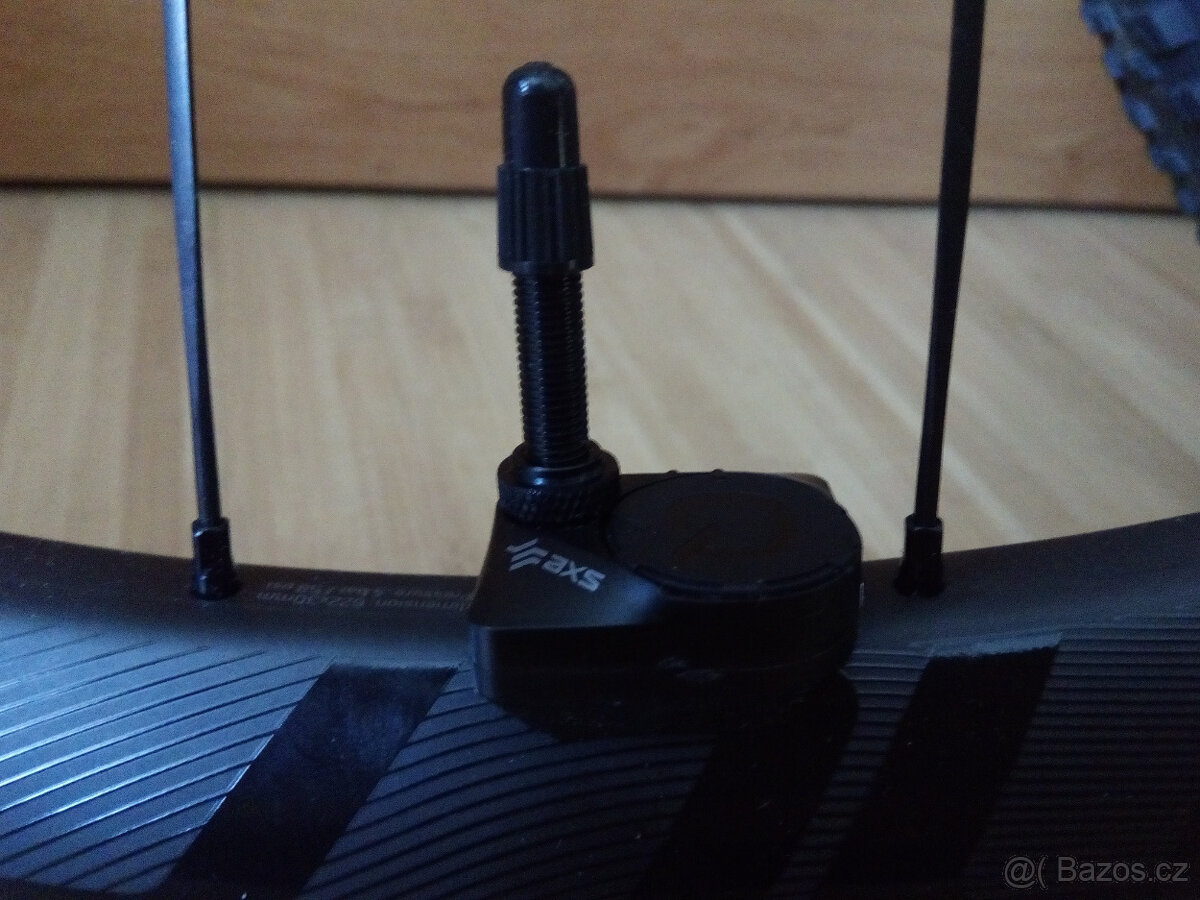 Nové Quarq TyreWiz - snímače tlaku - 4