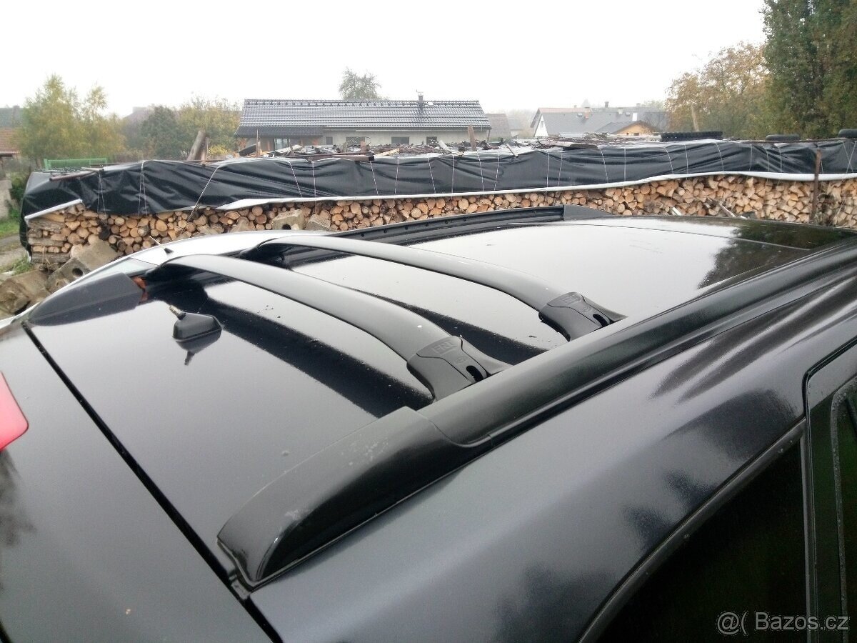 Hyundai Santa Fe, Hyundai - 4