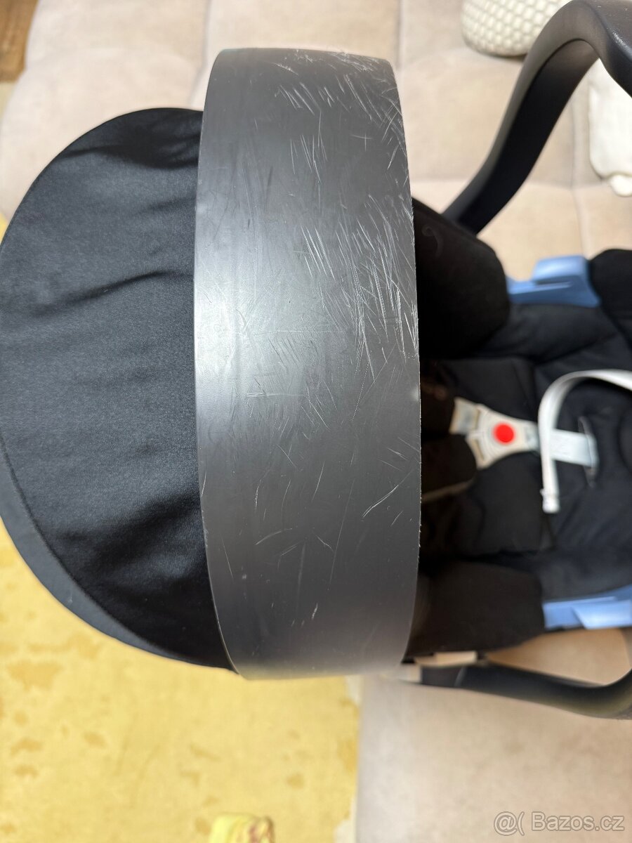 Prodám autosedačku Cybex Aton 5 + ISOFIX - 4