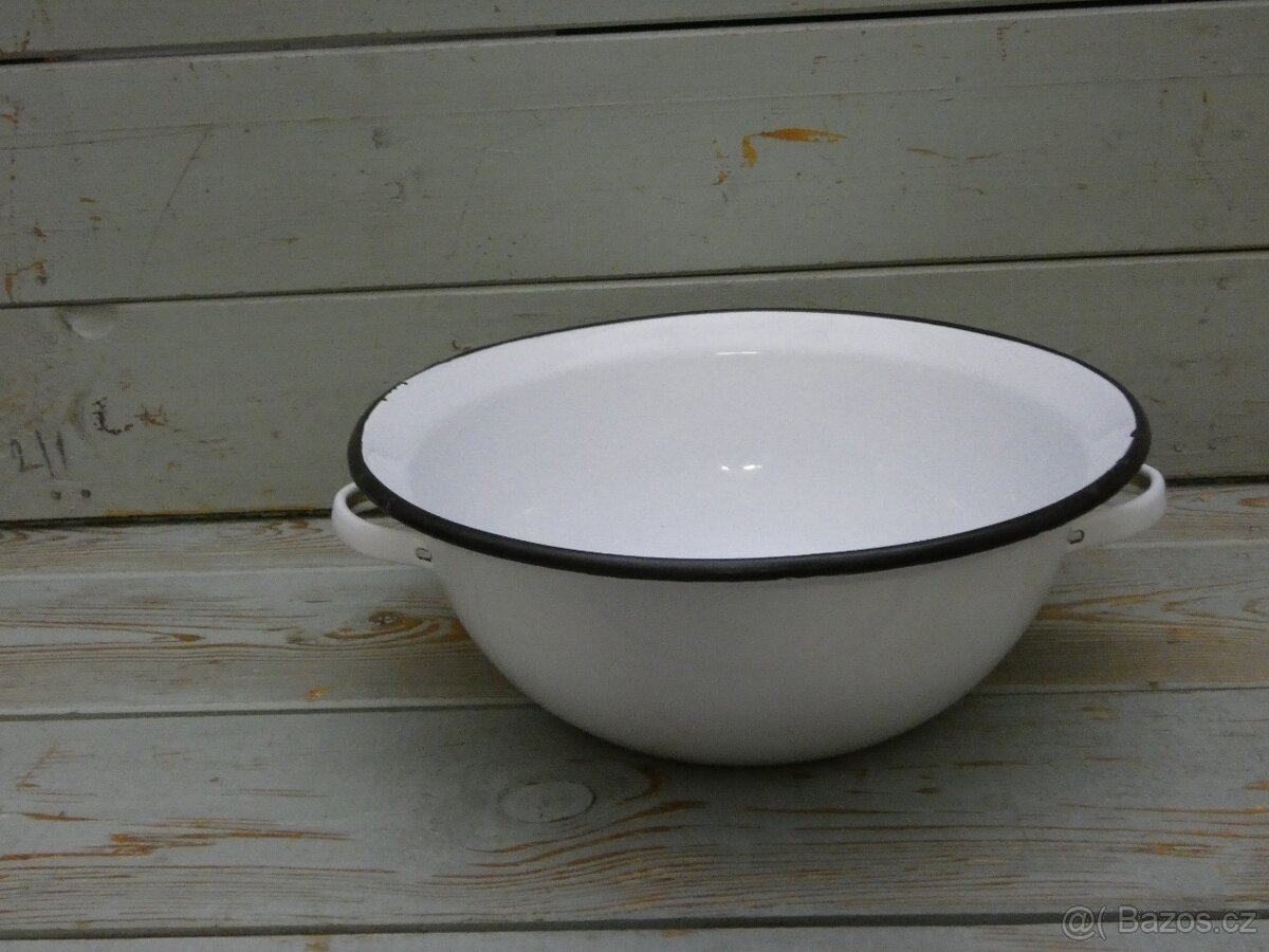 Bílá smaltovaná mísa s ušima - 4