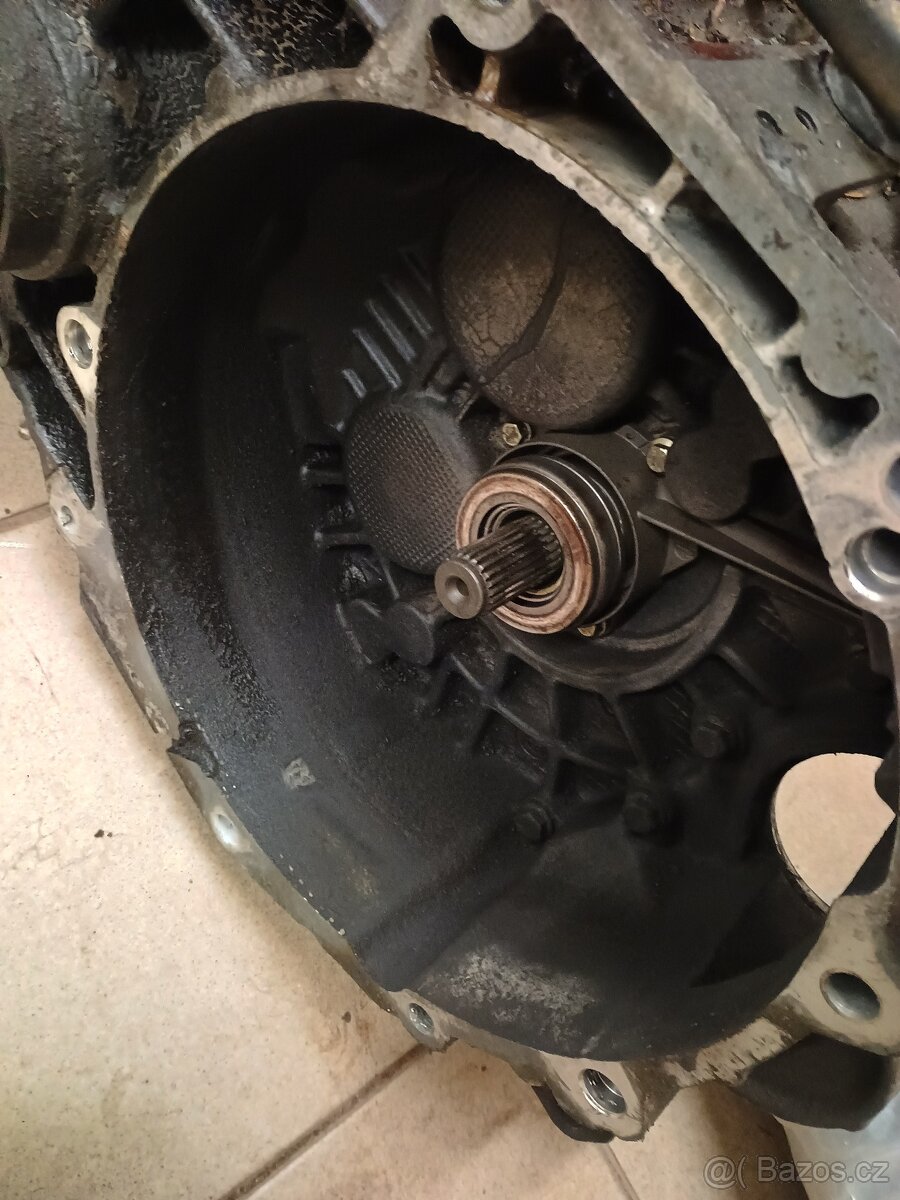 Manuální převodovka Sharan 2.0i - 4