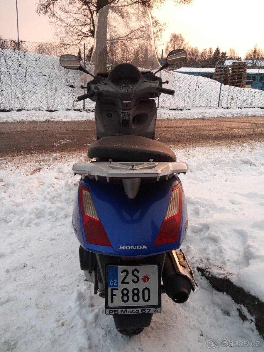 Skútr Honda Pantheon - 4