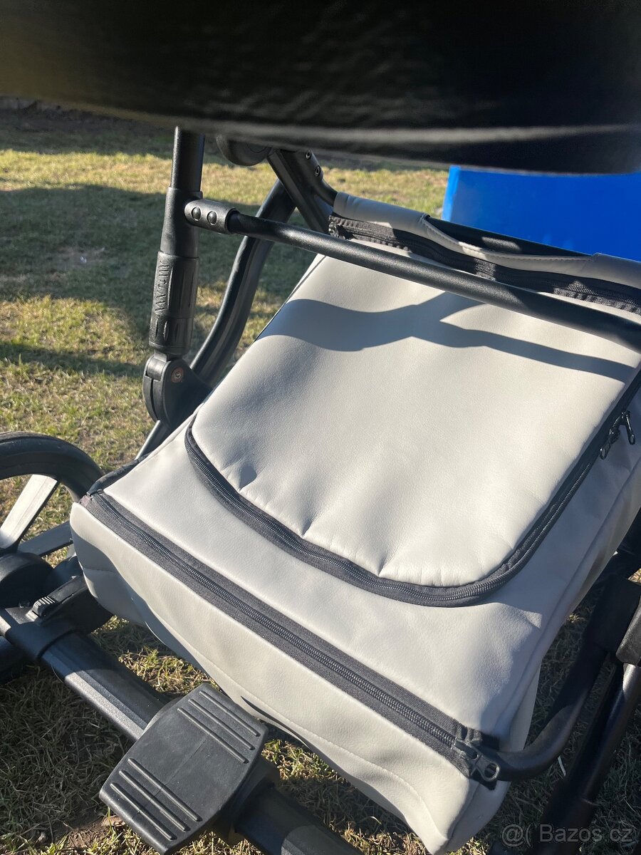 Kočárek Junama - 4