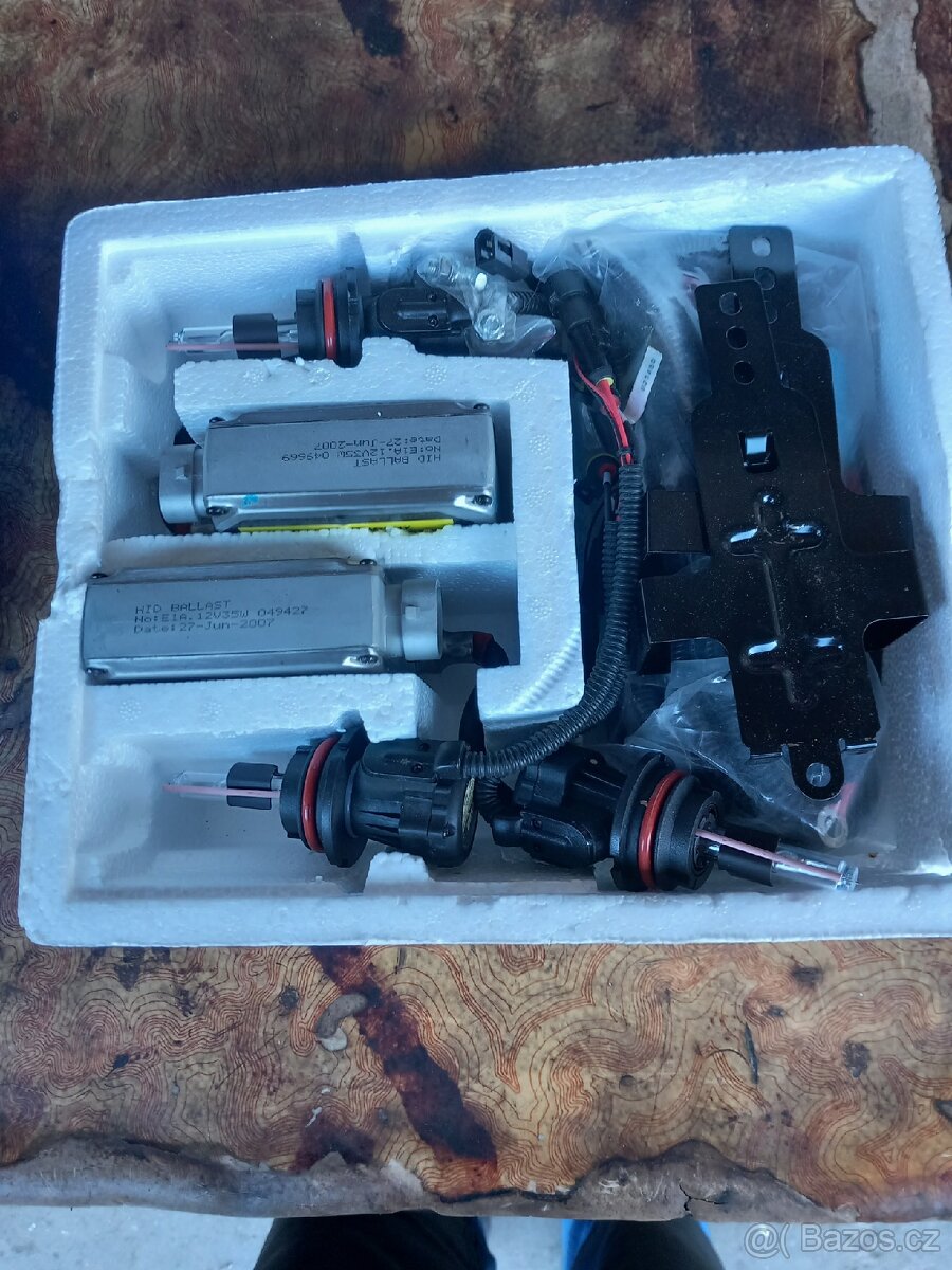 Sada XENON VÝBOJKY. - 4