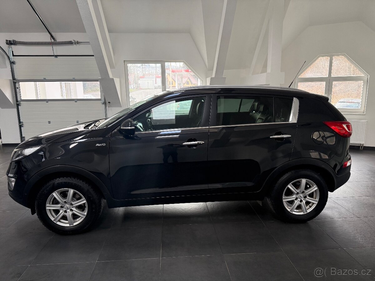 KIA Sportage 2.0 CRDi AWD | 135 kW | PANORAMA | KŮŽE | NAVI - 4