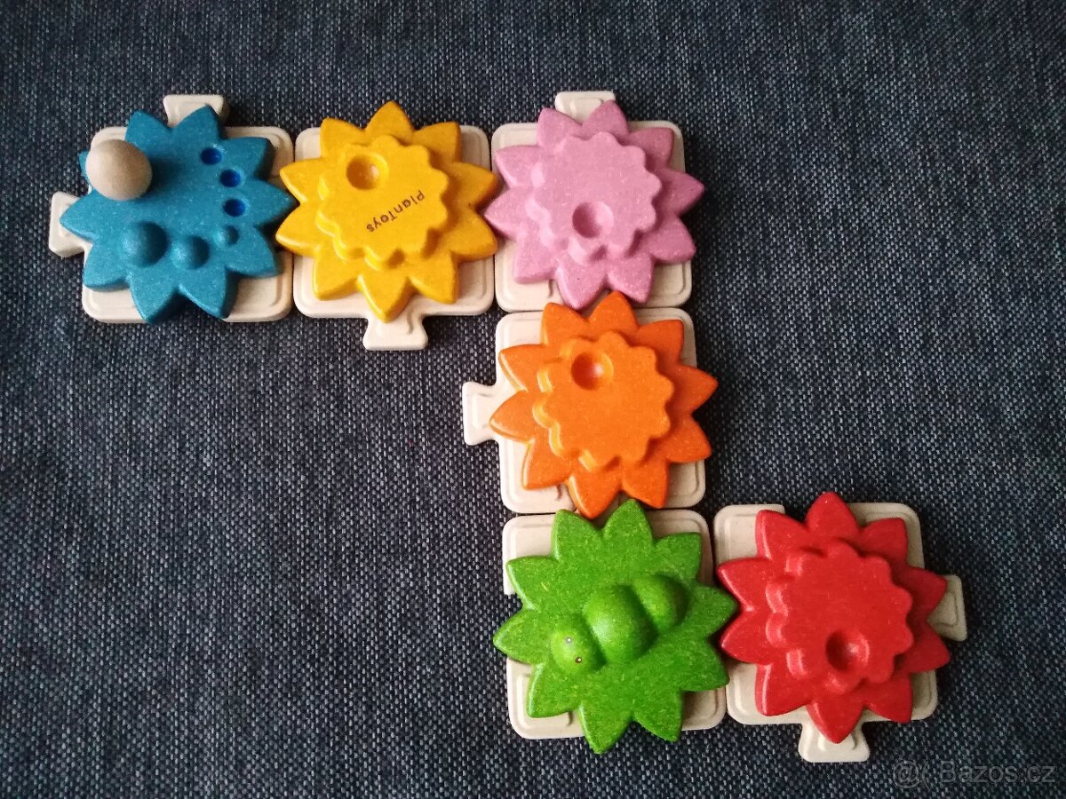 Dřevěná stavebnice Plan Toys Ozubené kolečká - 4