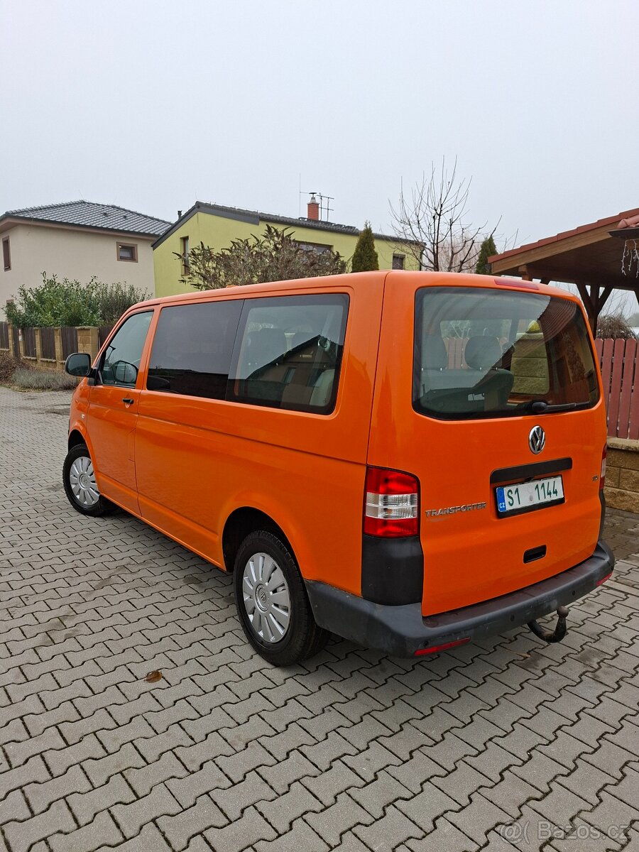 Vw Transporter 2.0TDI 75kw 9mist naj. 165t 2014 serviska - 4