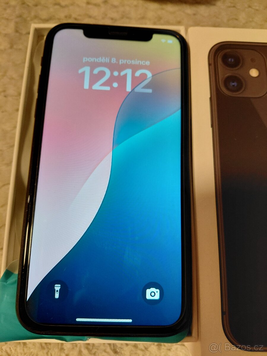 Apple iPhone XR 256GB Black - 4