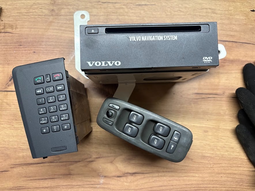 Volvo V70 D5 D5244T 2002 120kW - 4