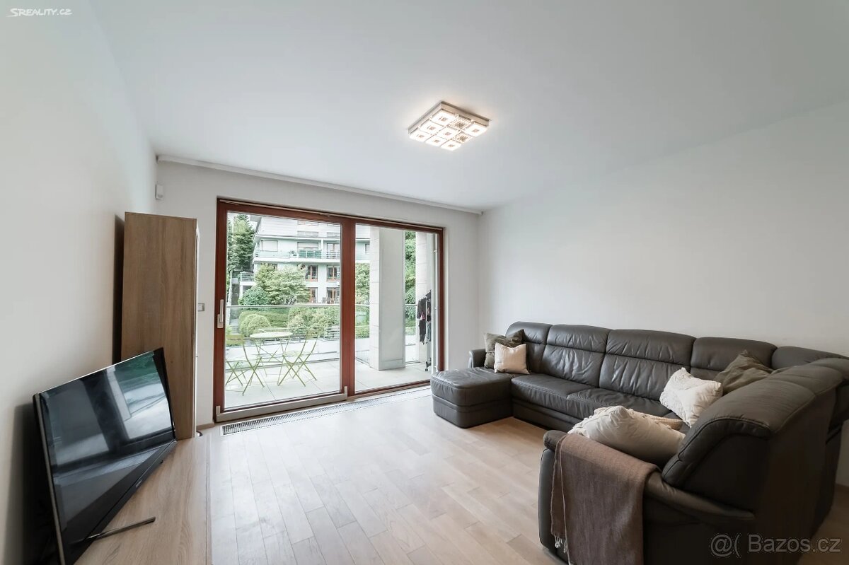 Kožena rozkládací sedací souprava s uloženým prostorem - 4