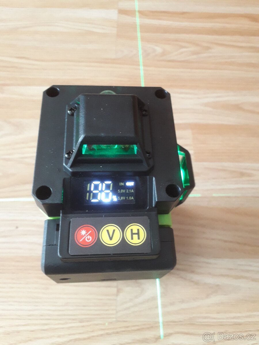 4D laser 16 linek , DO, 2 baterie, NOVÝ + stativ - 4