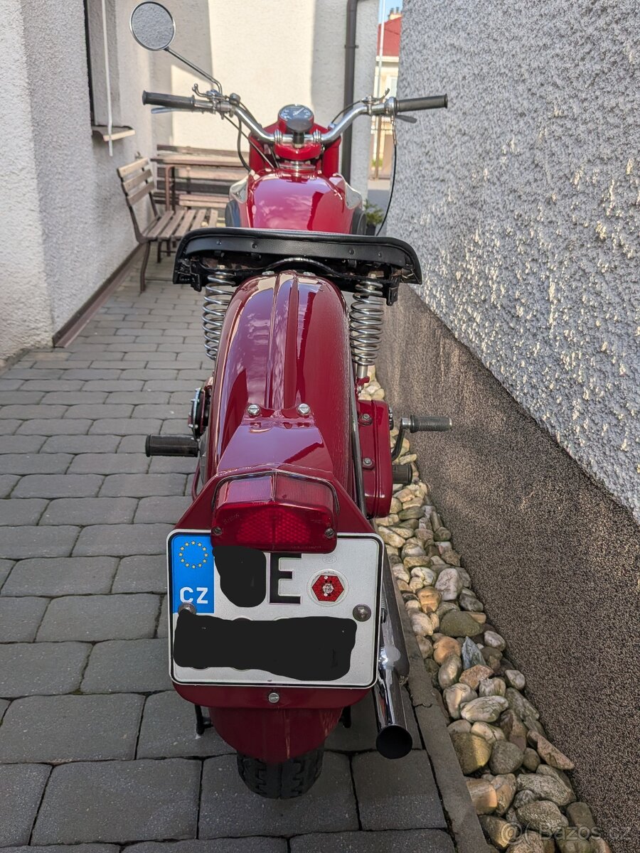 Ariel Red Hunter 500 - 4