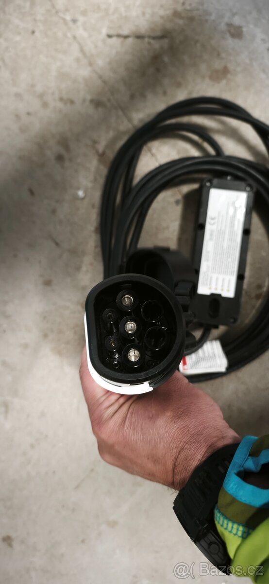 Přenosná nabíječka pro elektromobily (EVSE) - 4