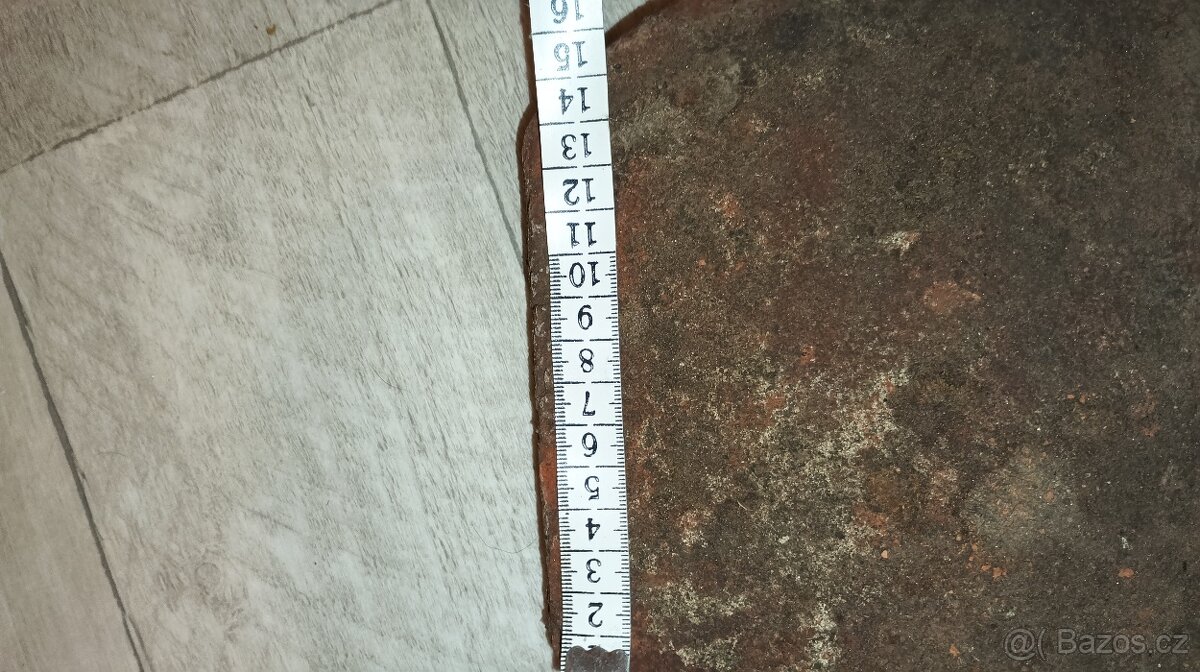 stará půdová dlažba - 4