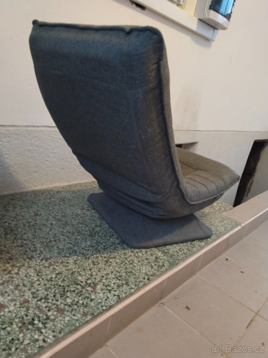 Polohovatelné křeslo - 4