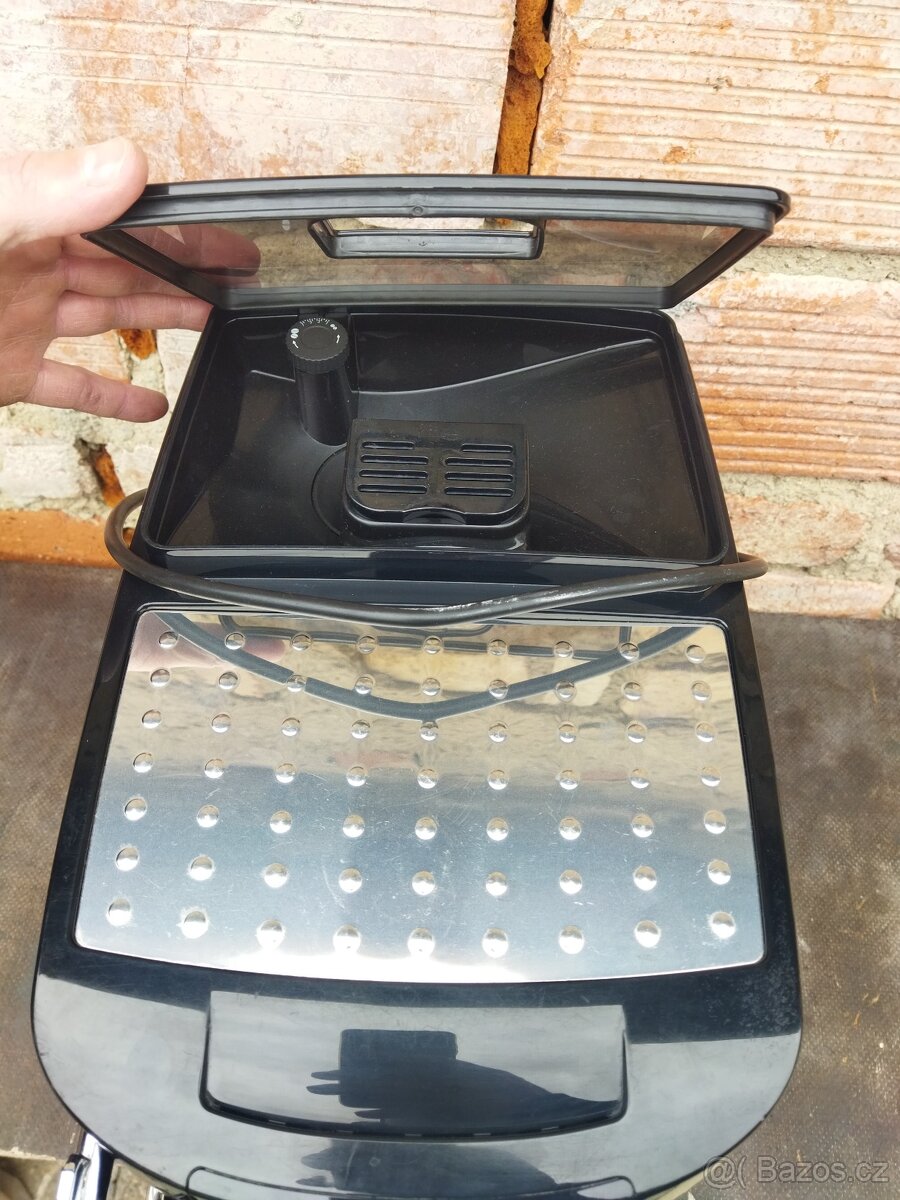 DeLonghi Magnifica S - 4