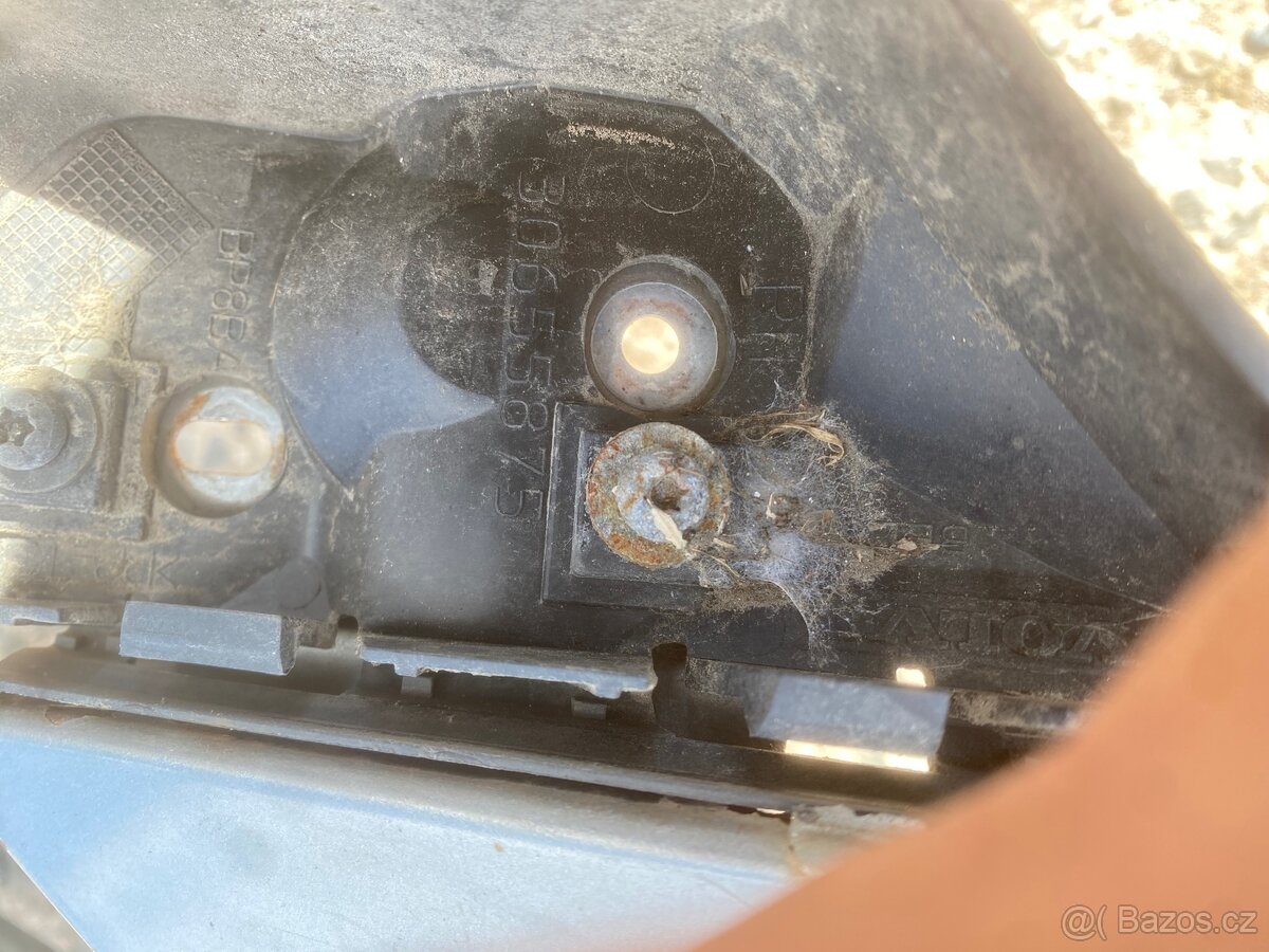 VOLVO V50 04-12 - Náhradní díly - 4