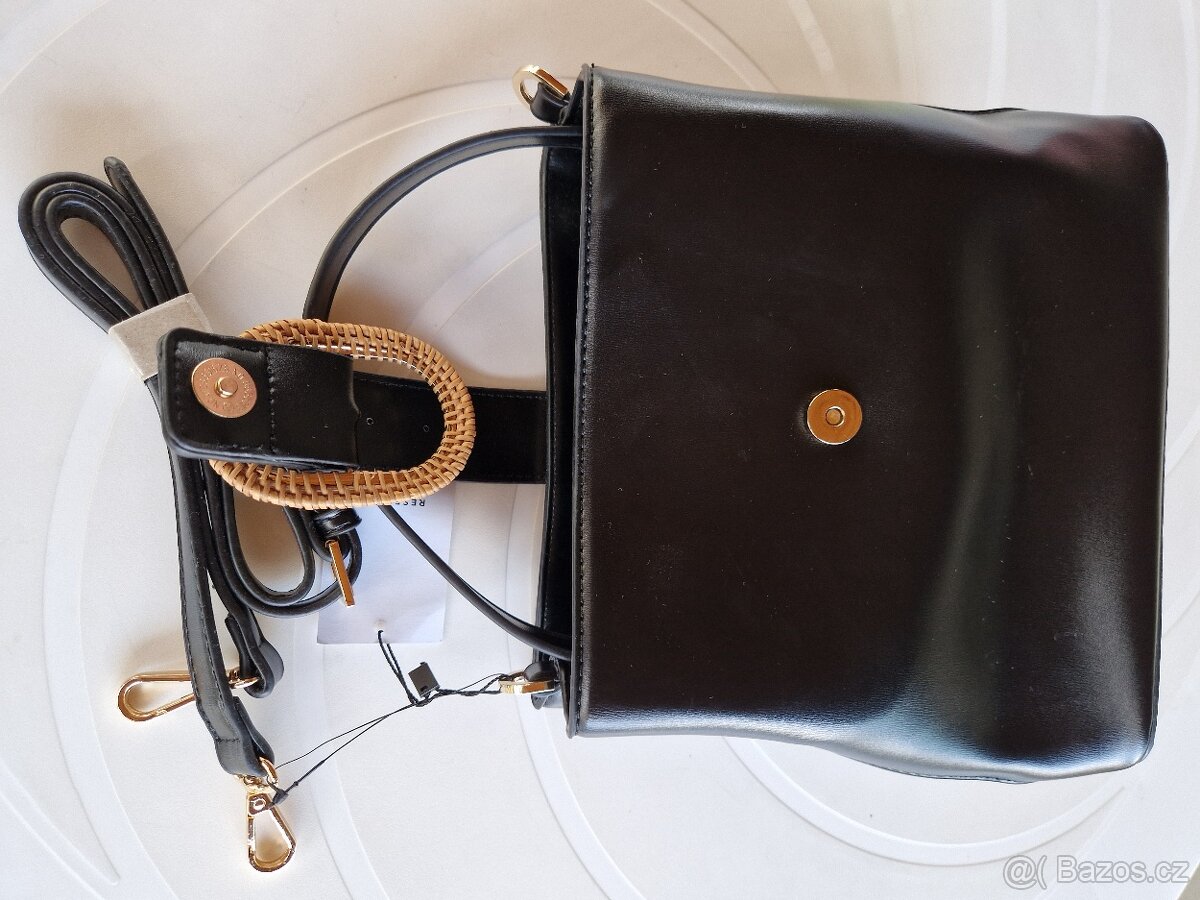 NOVÁ KABELKA S VISAČKOU - 4