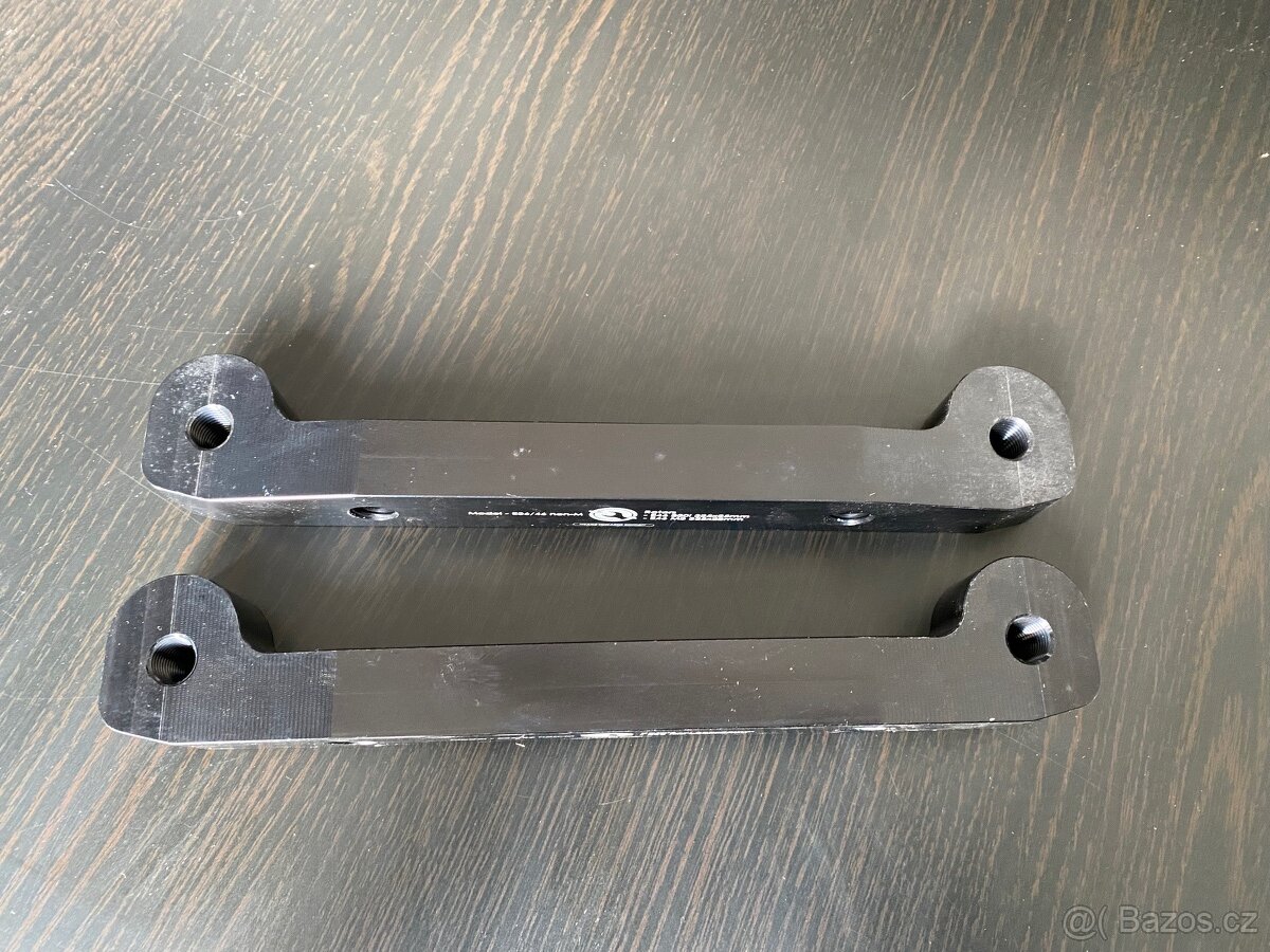 Držáky Performance třmenů BMW 135i -> E36, E46 - 4