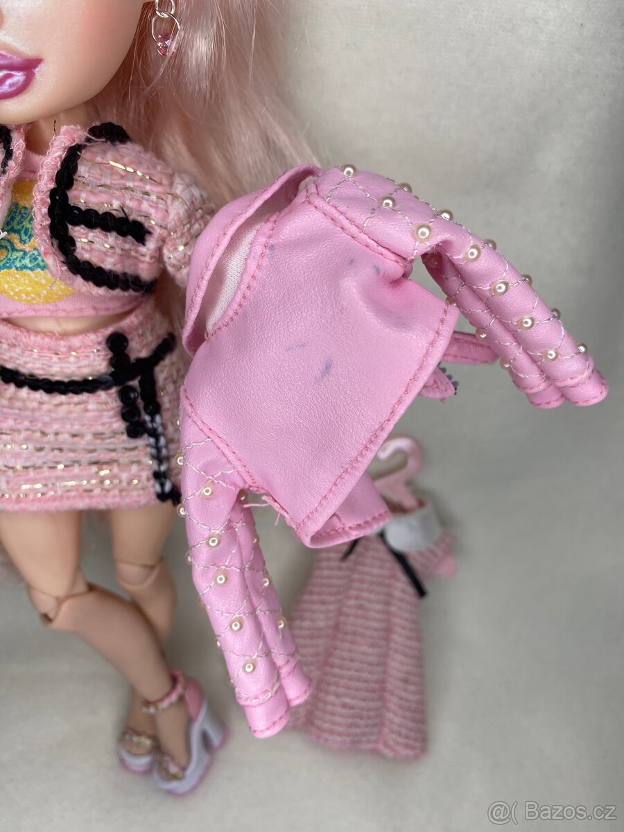 Rainbow high Bella Parker s pejskem - 4