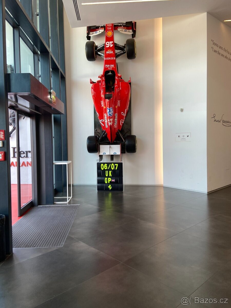 Historický stojan / Benzina - 4